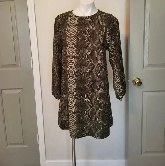 H&M Snake Print Shift Dress(2) - Picture 1 of 8